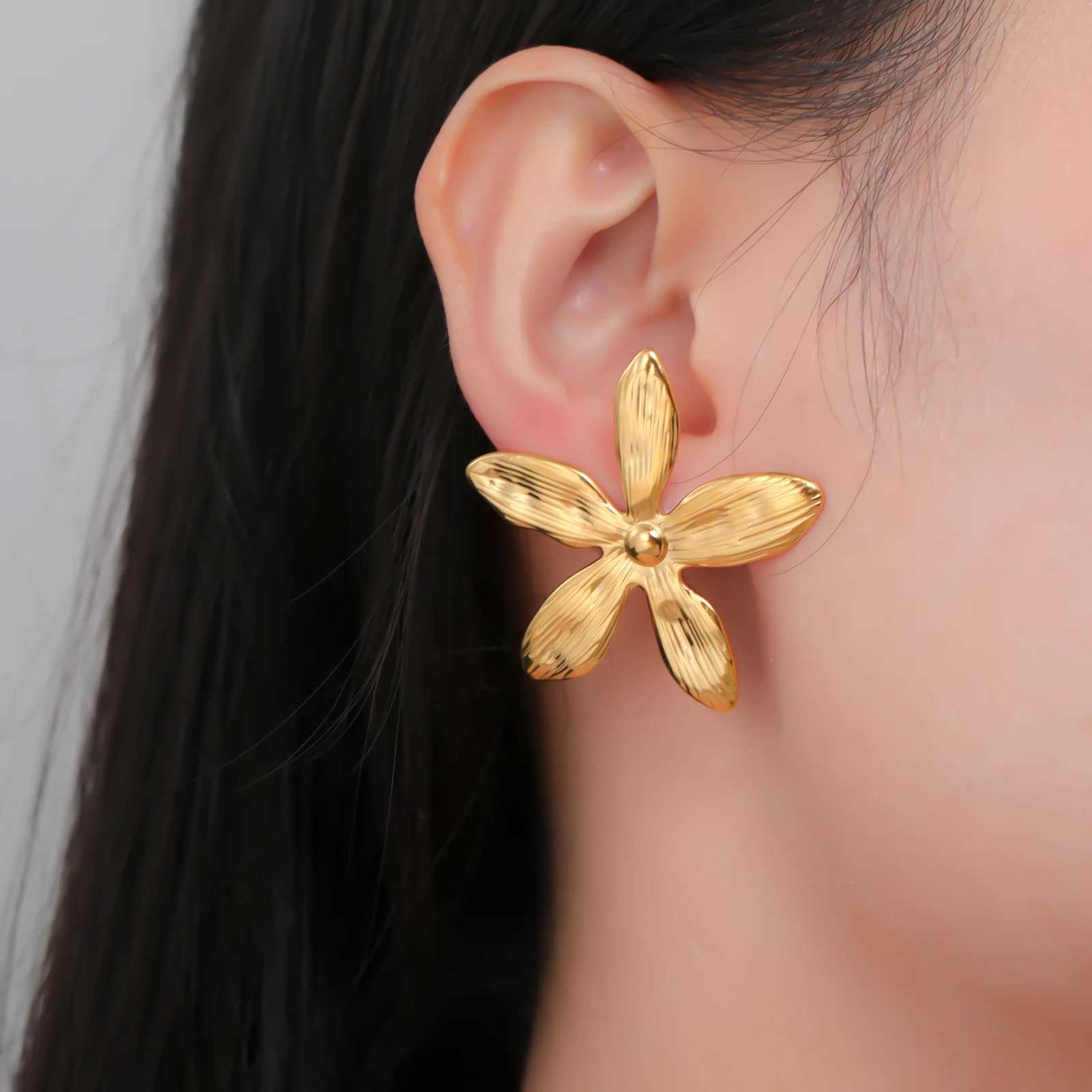 Cazador Jasmine Flower Earrings for Women Gold Color Waterproof Jewelry Stainless Steel Stud Piercing Earrings Gifts 2025 Trend C251103