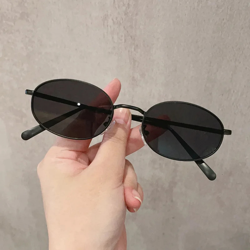 Y2K Retro Oval Sunglasses for Women Small Metal frame Trendy Shades Sun Glasses UV400 Eyewear Oculos De Sol 251103
