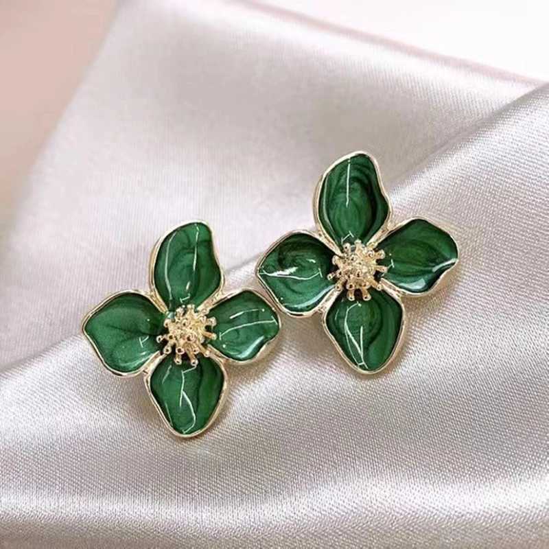Sweet Flower Stud Earrings For Women Vintage Metal Ear Stud Girls Fashion Multicolored Fresh Earring Party Wedding Jewelry Gift C251103