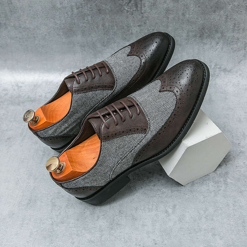 Men's plus size casual fashionable men's business dress shoes, trendy carved block leather shoes