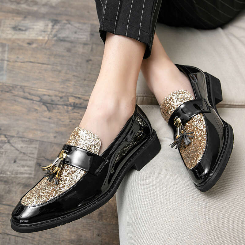 Large pointed flat for men's fashion fitting, one foot lazy shoes, autumn style solid color casual leather shoes