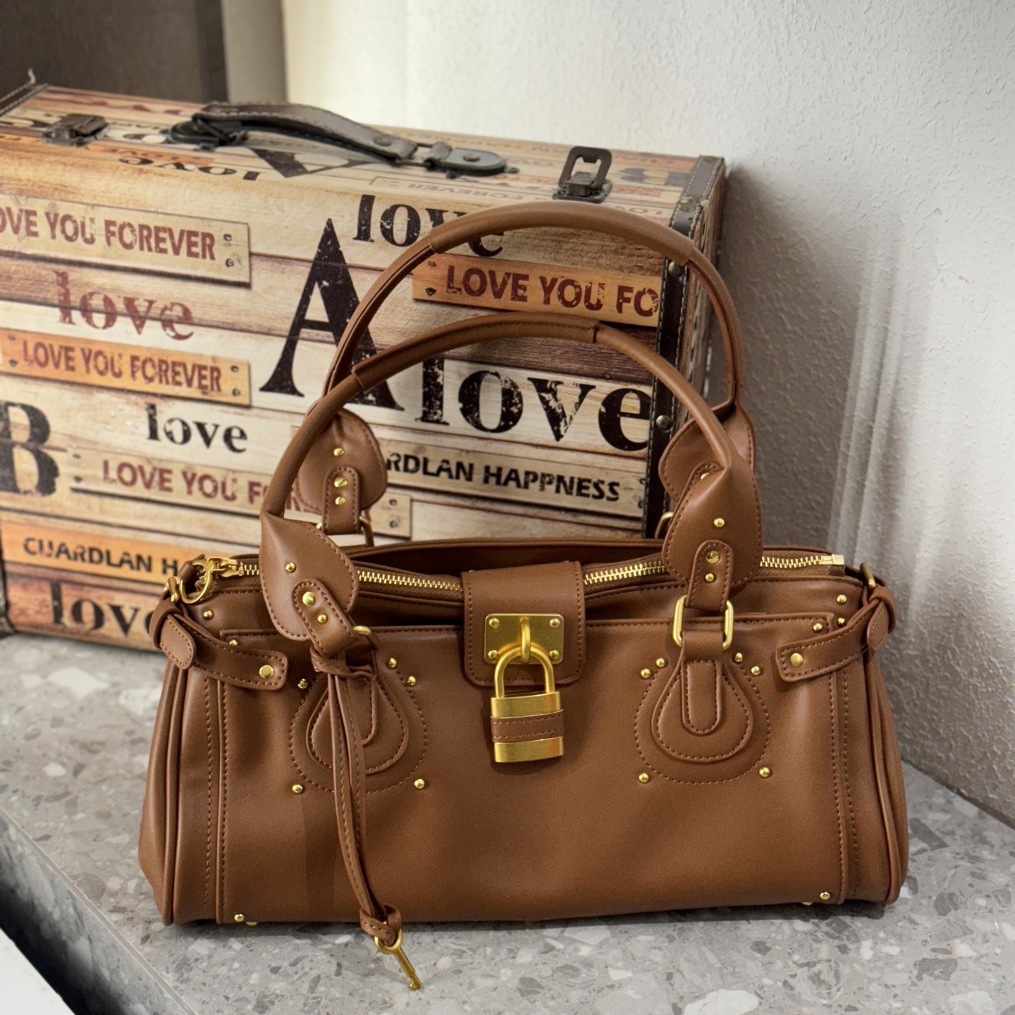 10A Luxury Designer Bag Retro Vintage Vintage Lock Head Bag 2025 Autumn And Winter New Fashion Handbag Crossbody Bag