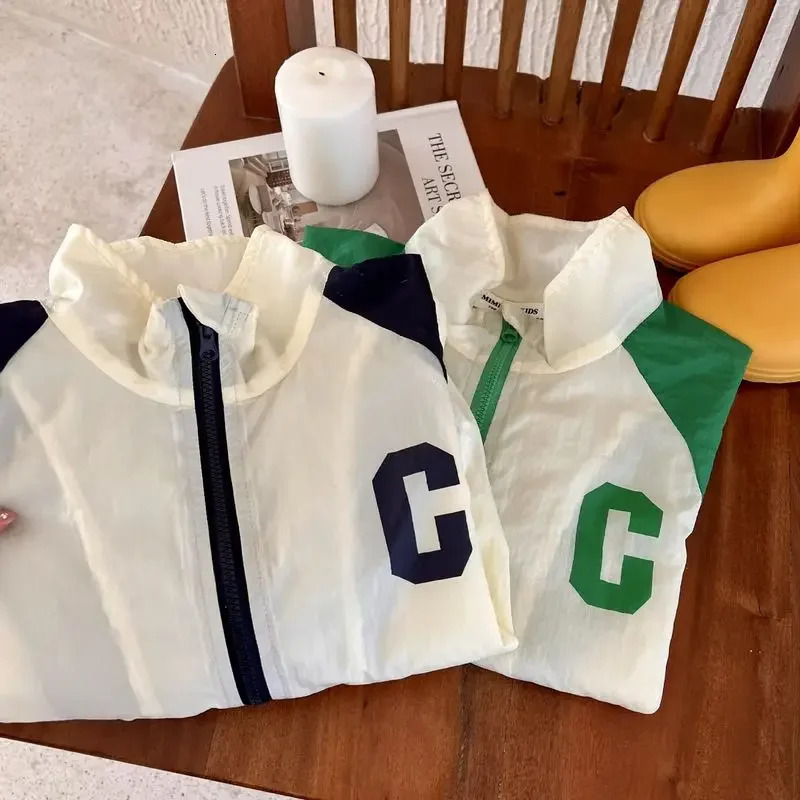 Childrens exterior sun protection clothing lapel zipper simple letter Korean fashion n casual and comfortable 250325z