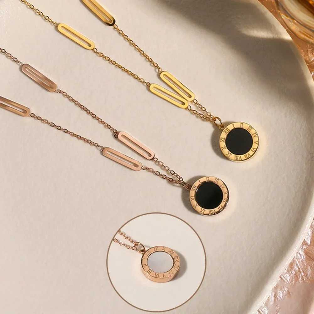 Luxury Brand Gold Color Stainless Steel Roman Digital Wafer Pendant Necklace for Women Charm Chain of Clavicle Jewelry Accessory Z250402
