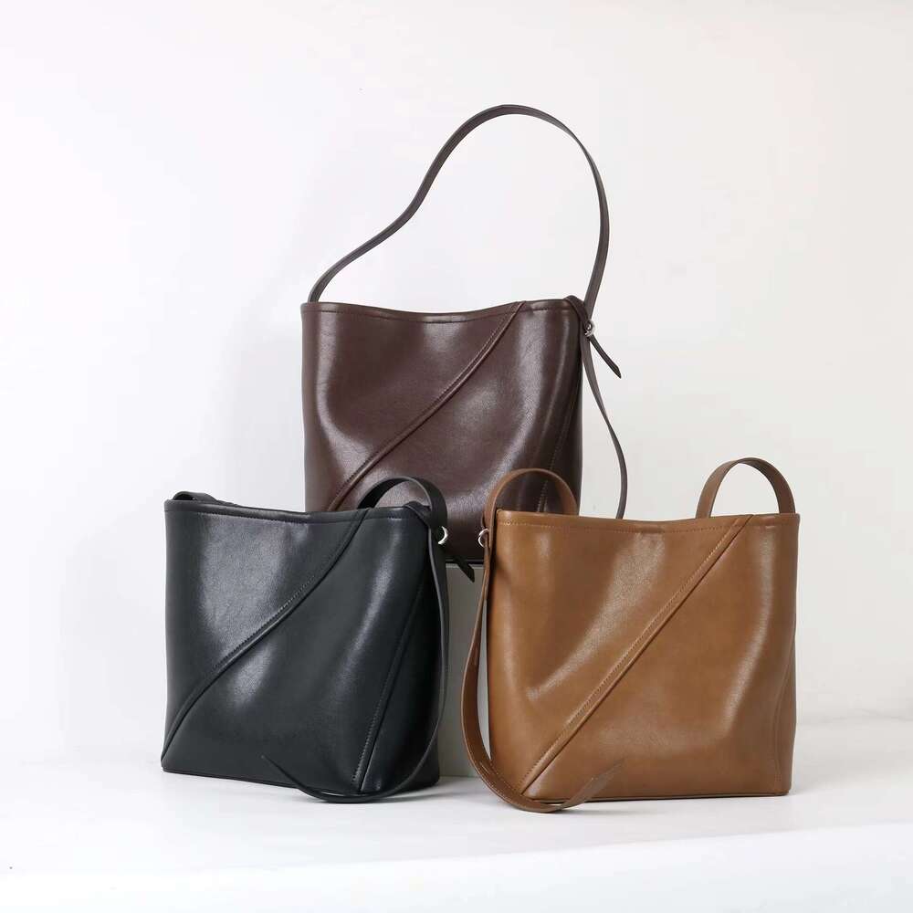 Luxury Bag Designer's New Large Capacity Cowhide Patchwork Texture Commuter Women's Fashion Versatile One Shoulder Underarm Bucket Bag