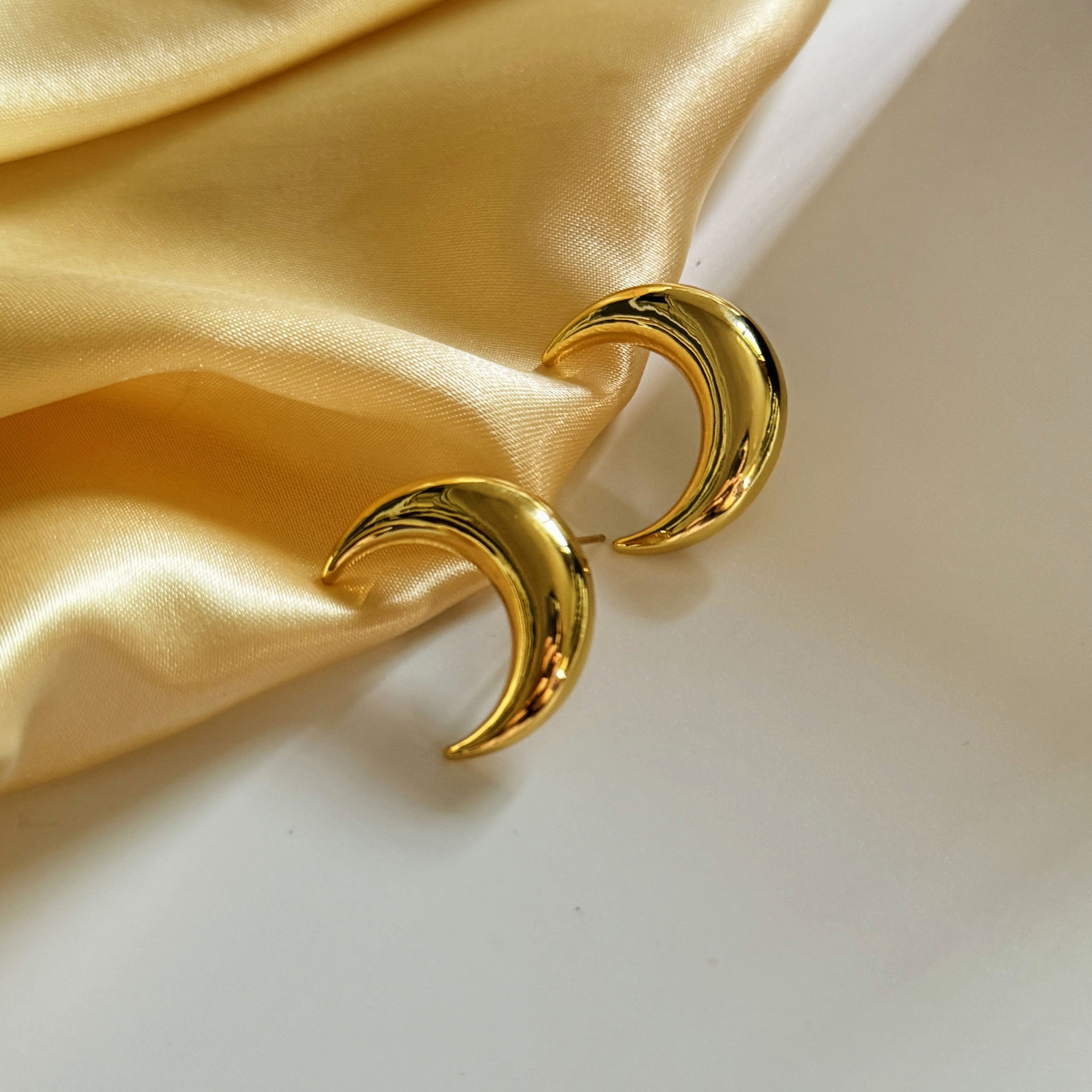 Silver Toned Moon Stud Earrings With Polished Minimalist Detail Delicate Daily Elegant Jewelry Gift For Her High Quality Stylish Accessory