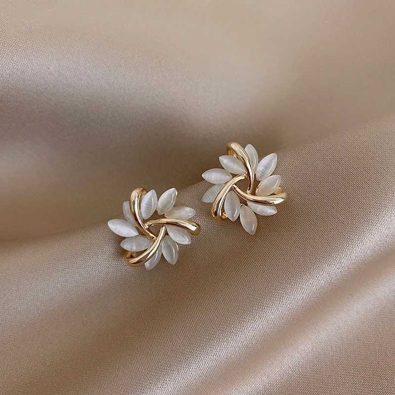 Elegant Exquisite Opal Petal Circle Stud Earrings For Woman 2022 New Classic Jewelry Luxury Party Girls Unusual Accessories C251103