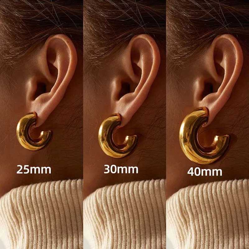 Vintage stainless steel thick C-shaped hoop earrings suitable for womens fashion gold round smooth Hachi earrings jewelry Y250401