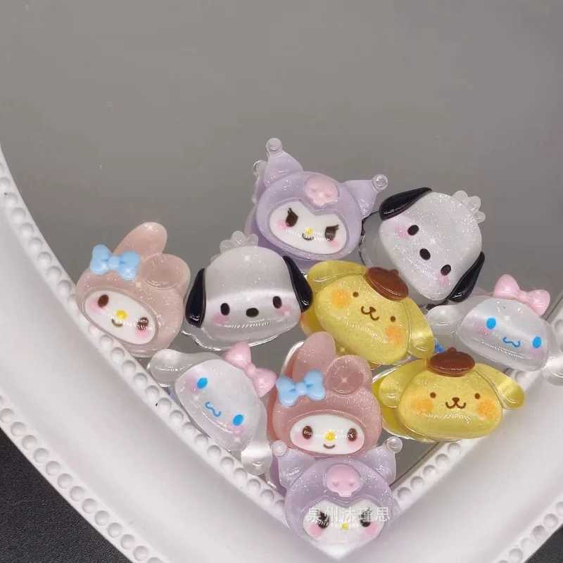 Miniso 10 Cute Cartoon Trio Shoes Charm Set Kuromi Cinnamon Cartoon Decoration for Clothing and Sandals Party Gifts Z250402