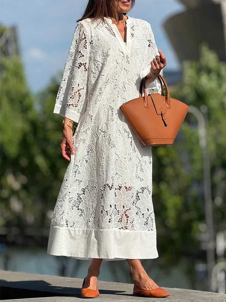 White Embroidery Lace Dress Women Spring Sexy V Neck Hollow Out Party Dress New Boho Loose Long Dress Holiday C251103