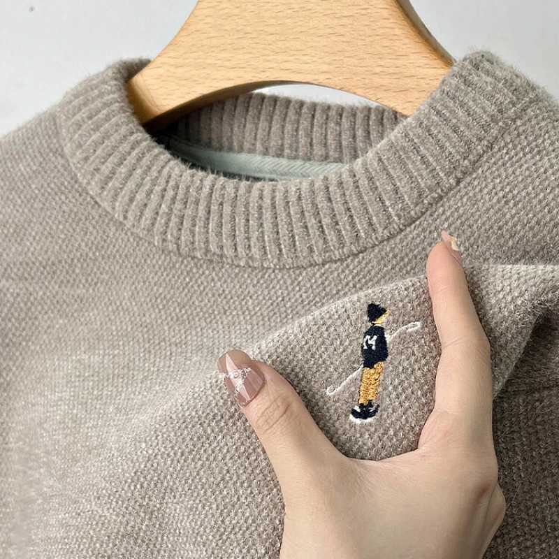 Premium Luxury 2024 Autumn/Winter Round Neck Solid Color Exquisite Embroidery Mens Sweater Casual Warm Thick Knitted SweaterT251103