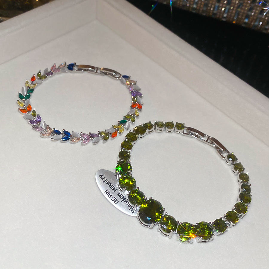 Super Shiny Round Zircon Clasp Light Luxury Palace Style Simple Bracelet Versatile High-end Fashion Jewelry Wholesale - view 9