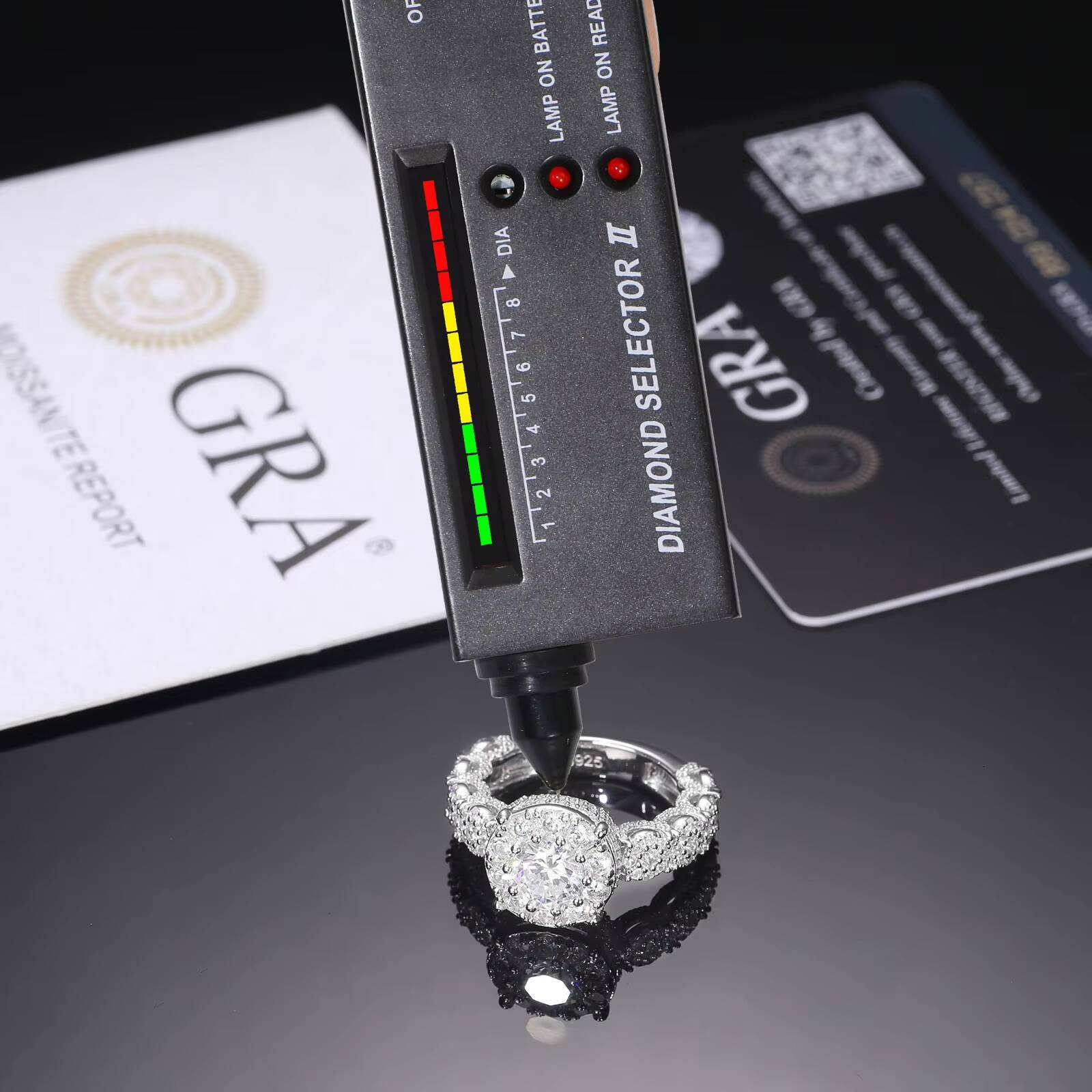 Wholesale Sparkling Wedding Jewelry White Gold 925 Sterling Silver VVS Moissanite Diamond Halo Engagement Ring for Men Women