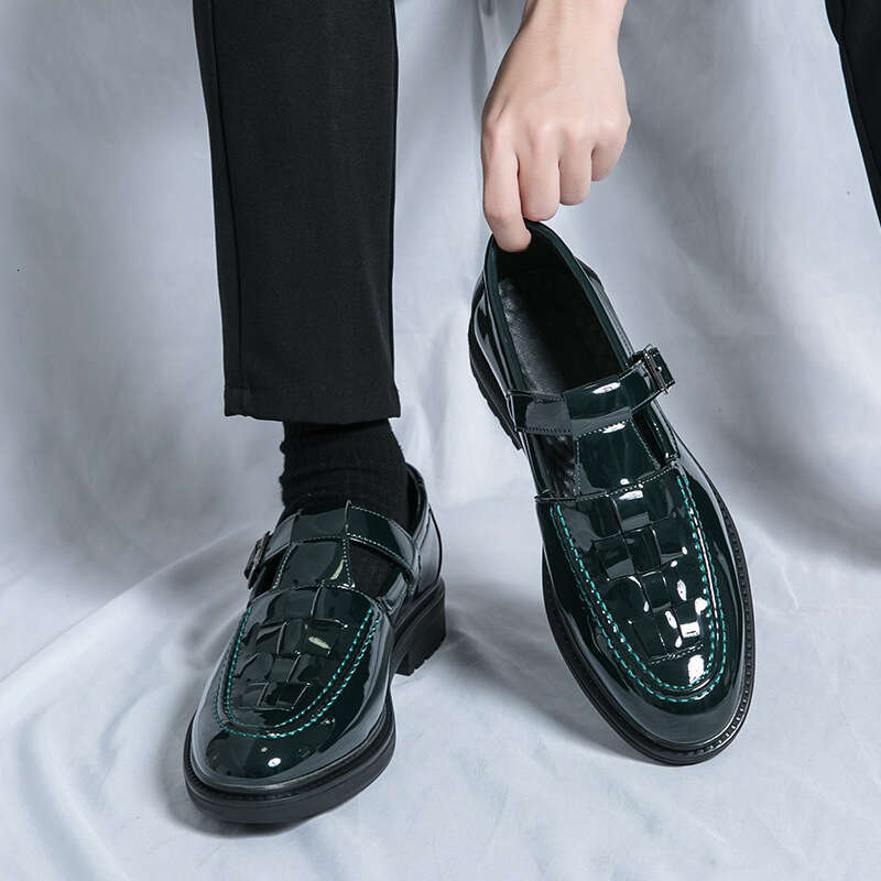 Large needle buckle loafers men's 2024 Spring and Autumn new patent shiny leather size 46 hairstylist casual shoes