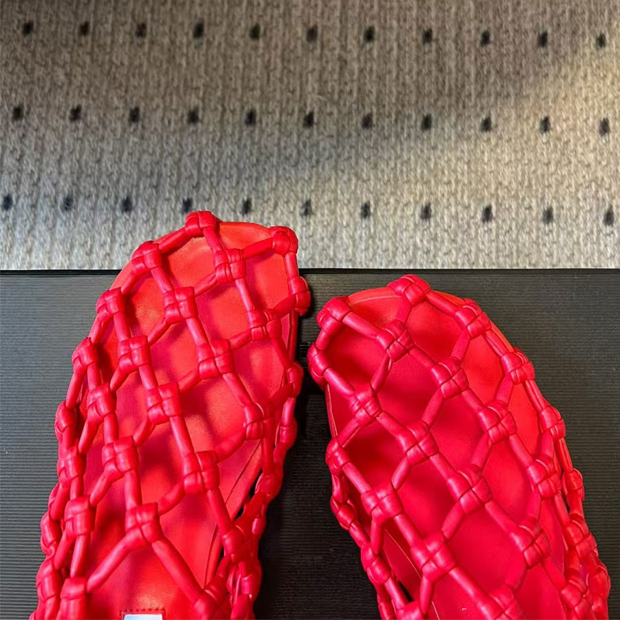 Breathable new fashion minimalism Summer Red Handmade Rope Woven Hollow out loafers Flat sandal slip on slide designer shoe for womens holiday shoes