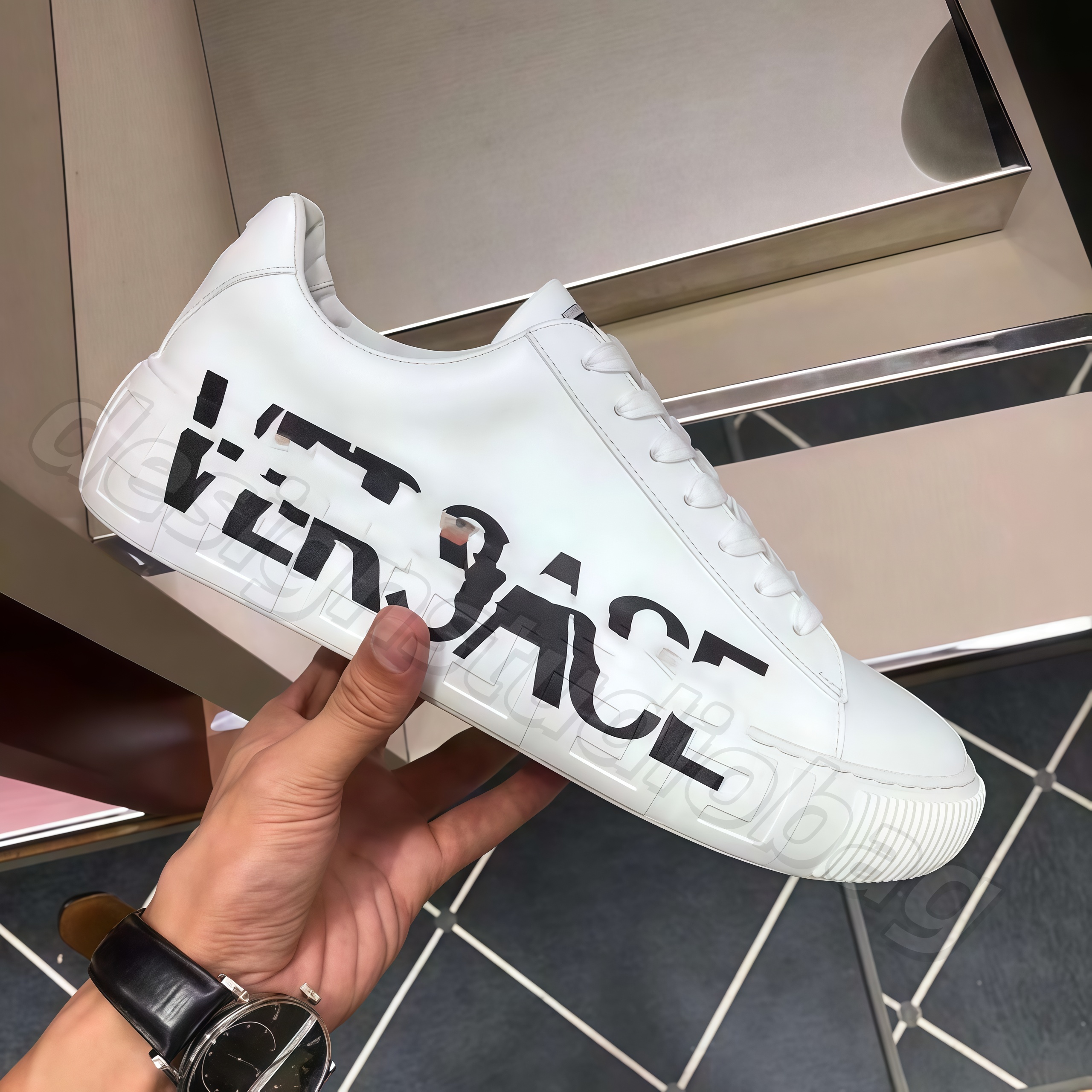 2025 Seashell Baroque Greca Sneakers Designer Men Shoe Low-Top Lace-Up Sneaker Brand Casual Fashion Outdoor Runner Trainer Shoe001