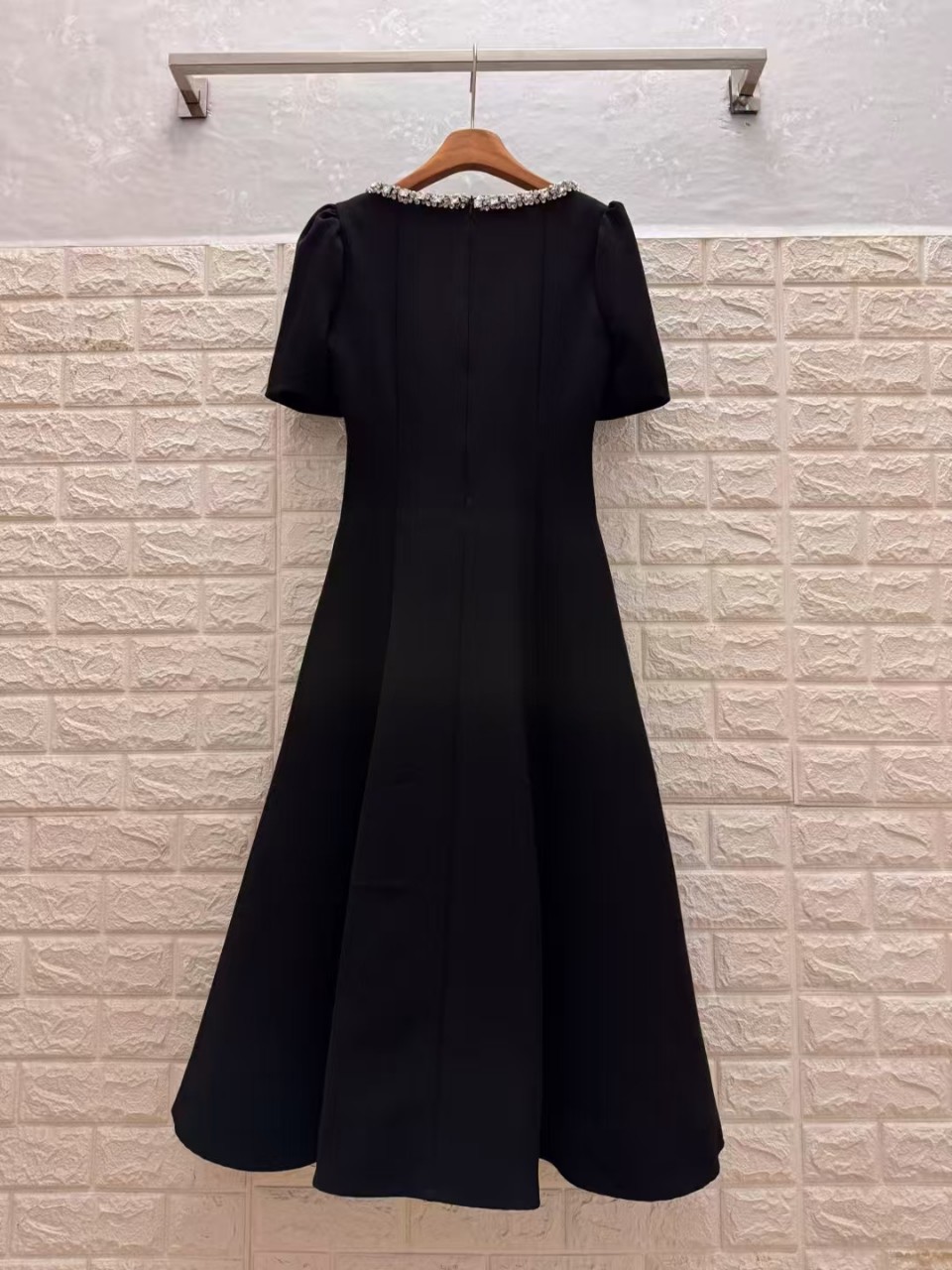 2026 High quality spot European and American Spring and Autumn new black slim fit sleeveless dress for children