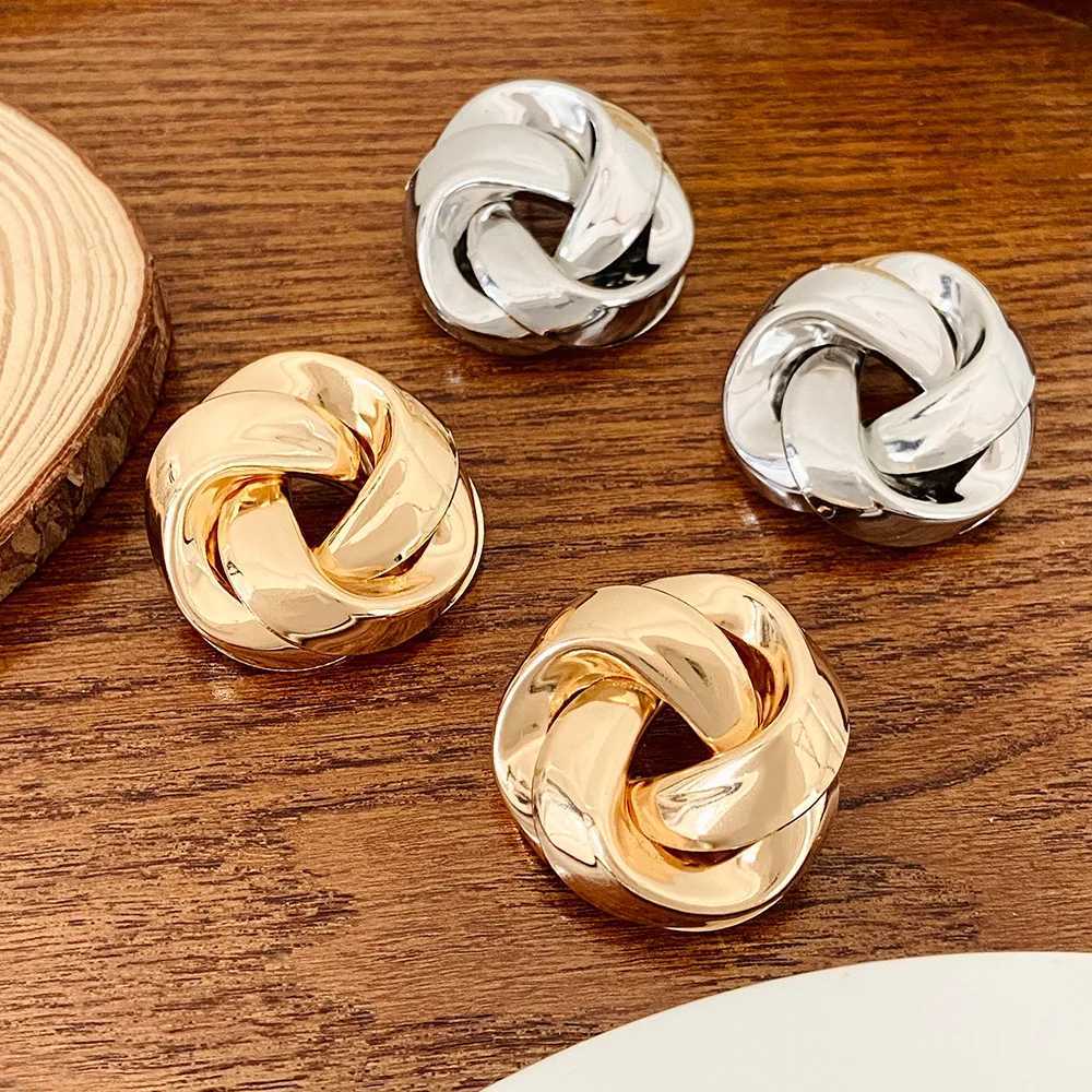 New large metal pendant earrings suitable for women gold spiral extruded pendant earrings heavy-duty earrings jewelry oorbellen voor vrouwen Y250401