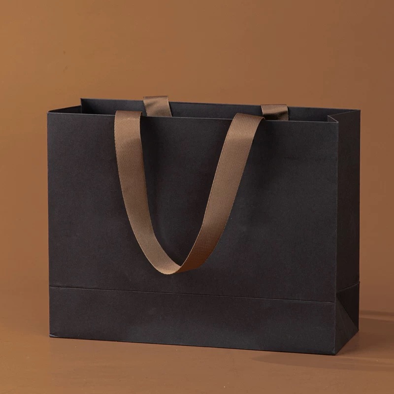 Designer women's single-shoulder bag, luxury women's crossbody bag, high-quality and versatile bag, spacious shopping bag