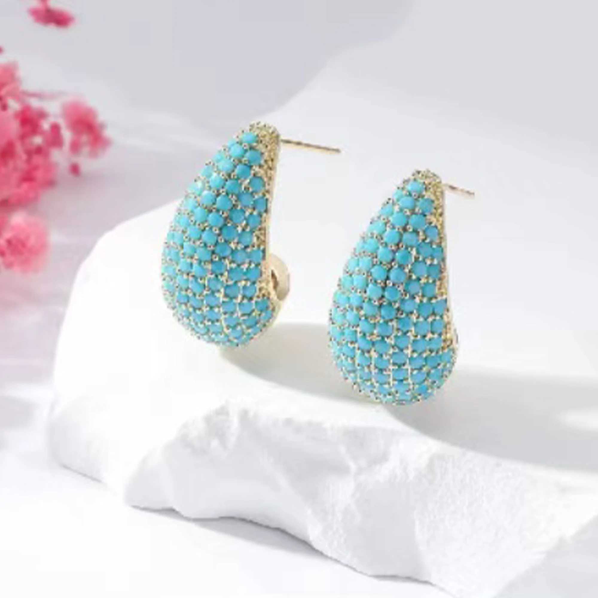 Hot selling Smooth Water Drop Macaroni Zircon Earrings Suitable for Women Lightweight Versatile Earrings Engagement Wedding Gifts Y250401