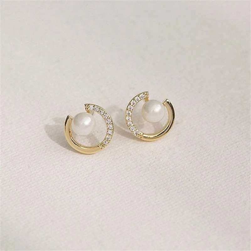 Elegant and Fashionable Geometric round Earrings Personalized Imitation Pearl round Zircon Earrings Hollowed out Finished Earr C251103