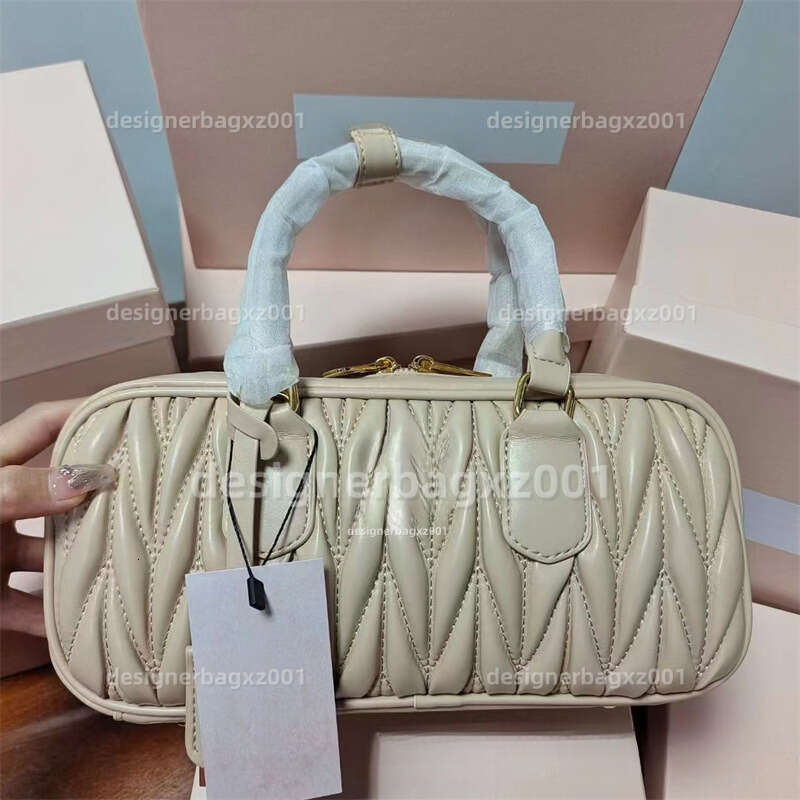Muis Bag Women Luxury Designer Bag Beach Shoulder Crossbody High End Handheld Pleated Small Square Denim Louies Bag Coachtotebag Coachwalletstore Denim Louies Bag