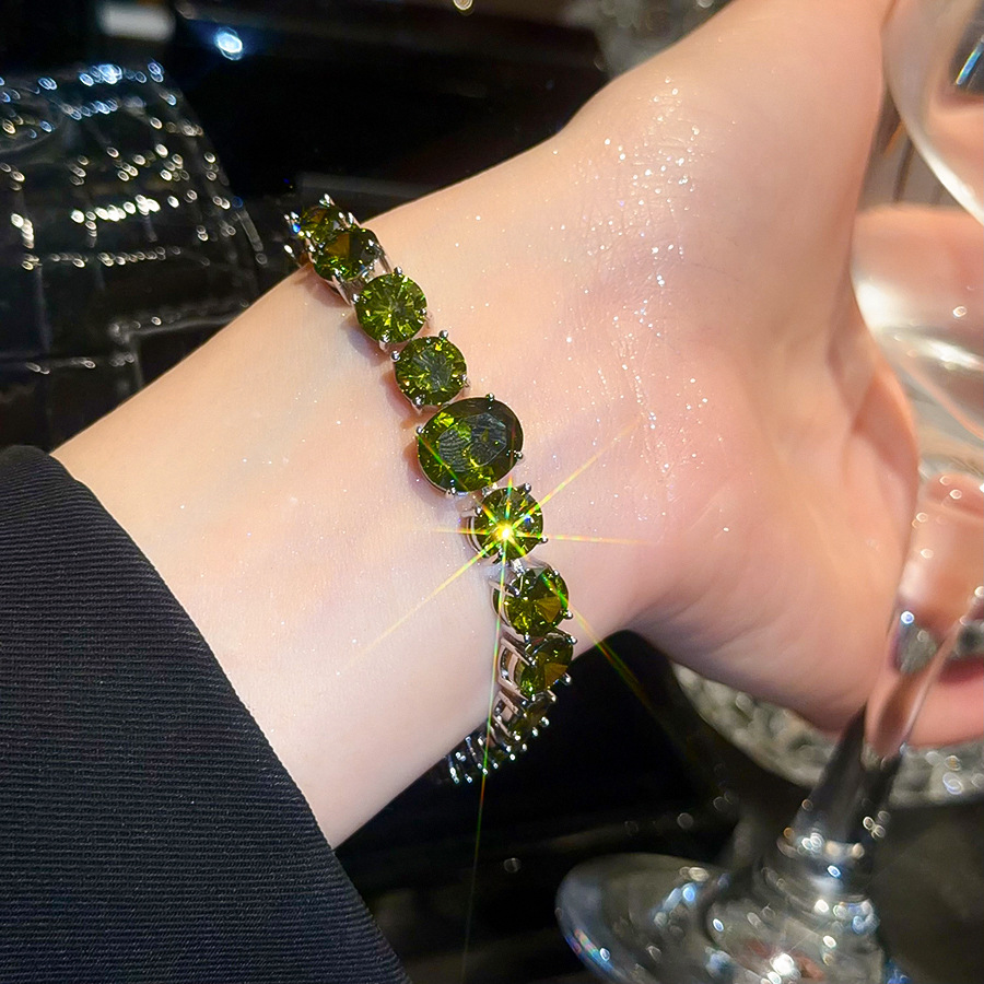 Super Shiny Round Zircon Clasp Light Luxury Palace Style Simple Bracelet Versatile High-end Fashion Jewelry Wholesale - view 3