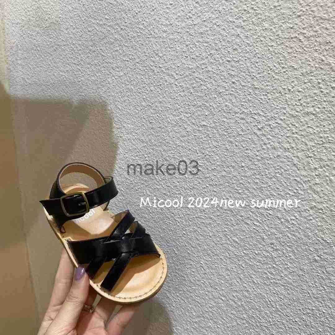 Girls Sandals Summer Childrens 2025 New Flat Shoes Childrens Casual Roman Shoes Baby Princess J250403
