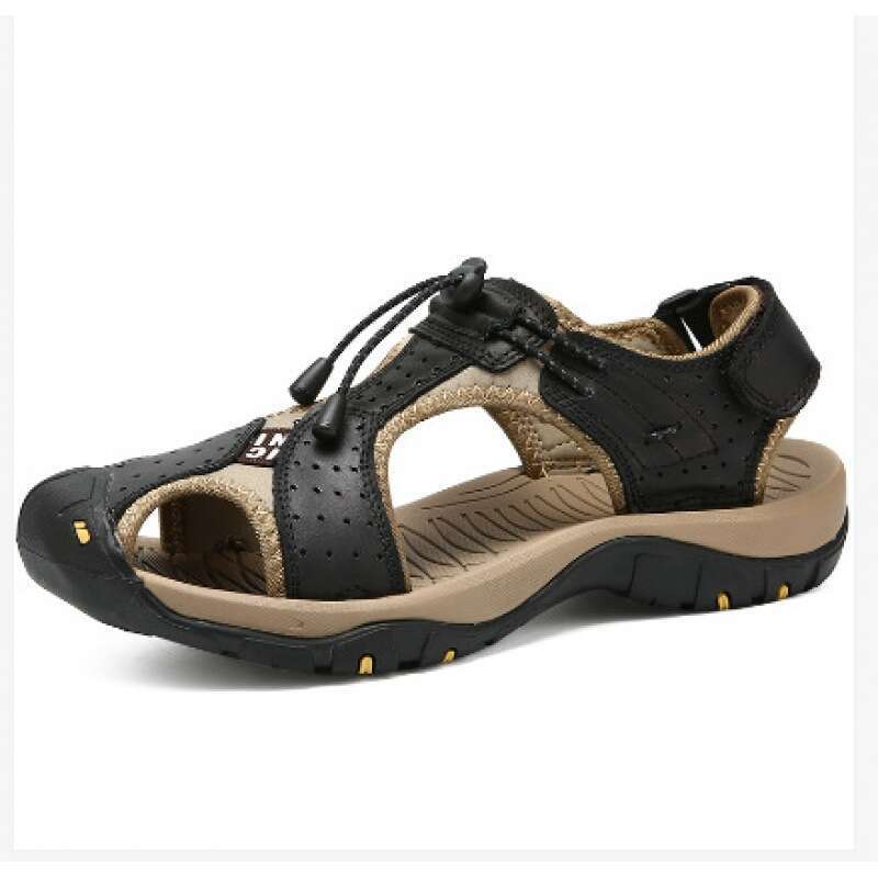 Large size men's summer new hollow breathable beach cowhide hole shoes, soft sole leather sandals for men