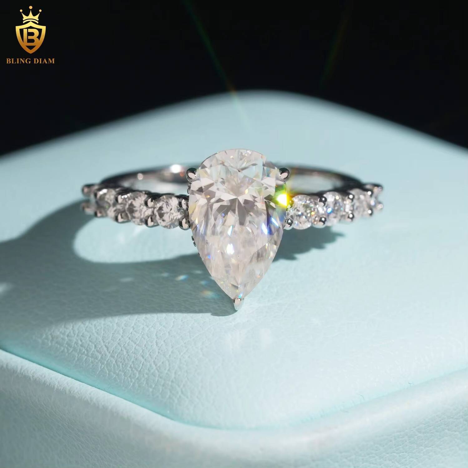 Fashion Fine Jewelry Sterling Silver 925 VVS Moissanite Diamond Engagement Rings in Stock with GRA Certificate