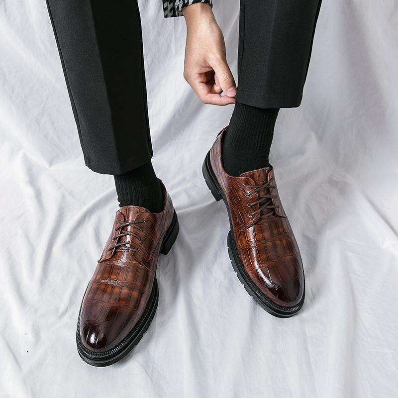 Large size 46 men's business dress leather shoes