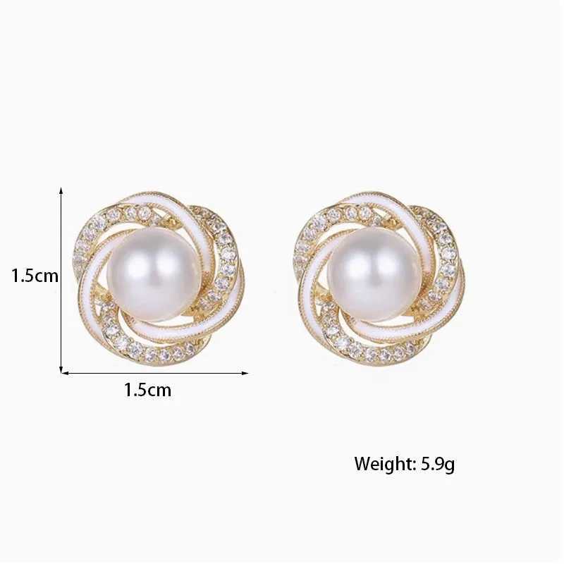 Flower Pearl with Zircon Stud Earrings for Women New Fashion Gold Color Luxury Elegant Ear Buckle Earring Jewelry Party Gift C251103