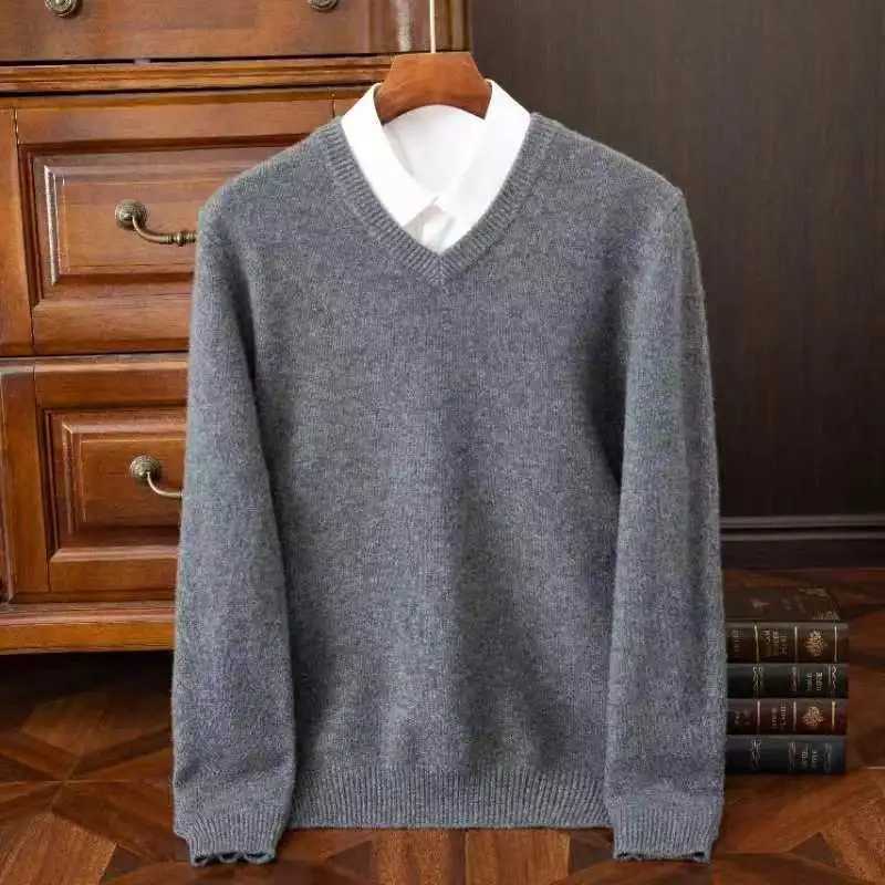 2025 Mens 100 Merino Wool Cashmere V-neck Sweater Pullover Smart Casual Basic Long Sleeve Knitwear Clothes Tops Autumn WinterT251103