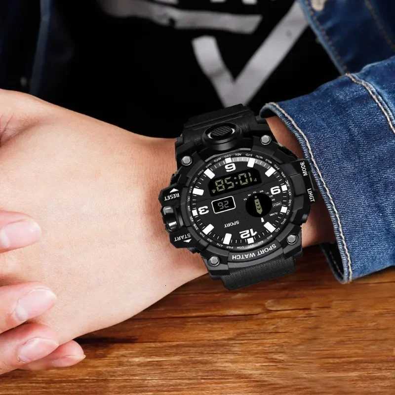 New Multifunctional Electronic Watch for Men Casual Simple Waterproof Sports Mens Watches Fashionable Wristwatch AccessoriesW251103W251104