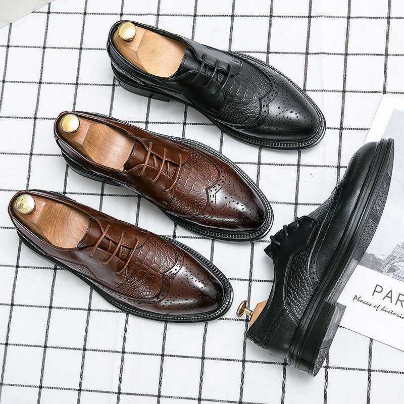 2024 Men's Large Size New Casual Fashion Blok Carved Leather Shoes Trend Wedding