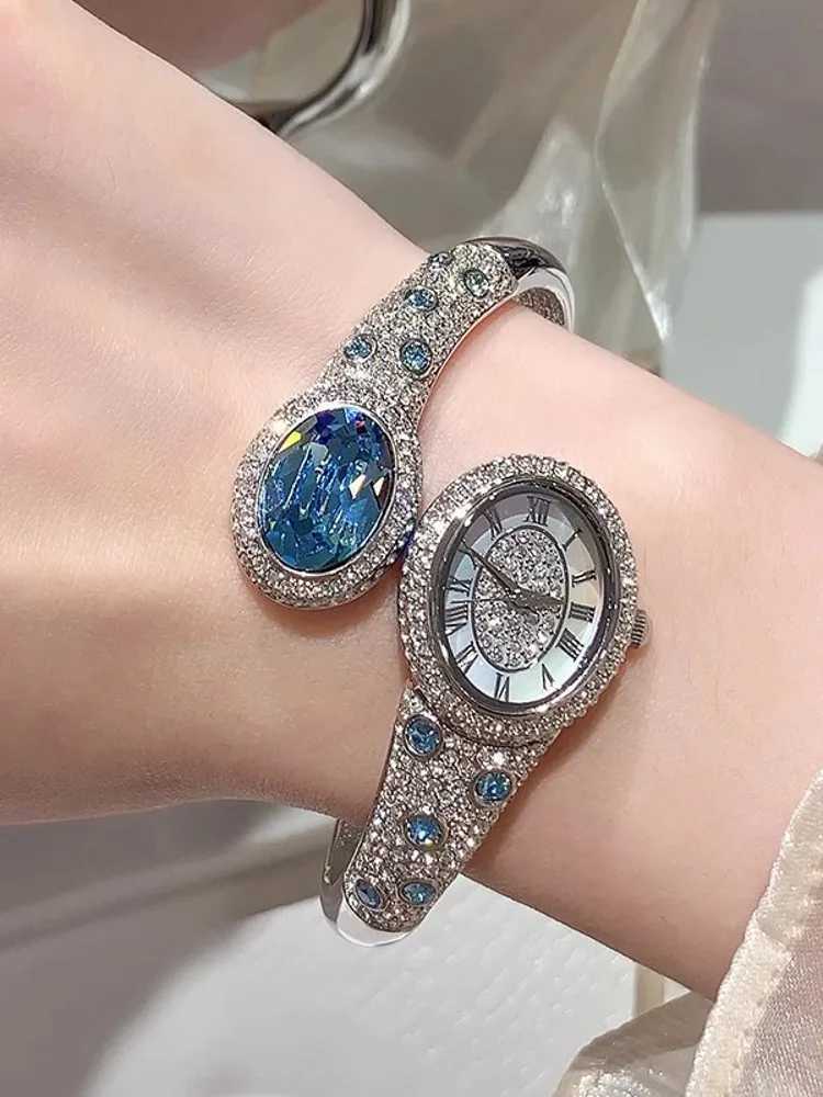 Elegant Women Snake Shape Diamonds Studded Quartz Watch Fashion Luxury Office Ladies Party Wristwatch Birthday Gift Jewelry entry luxW251103