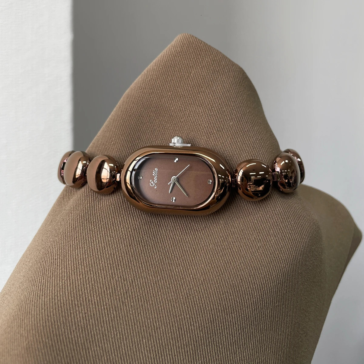 CILOA Womens BraceletStyle Artistic Watch HighAppearance Waterproof Quartz 251030