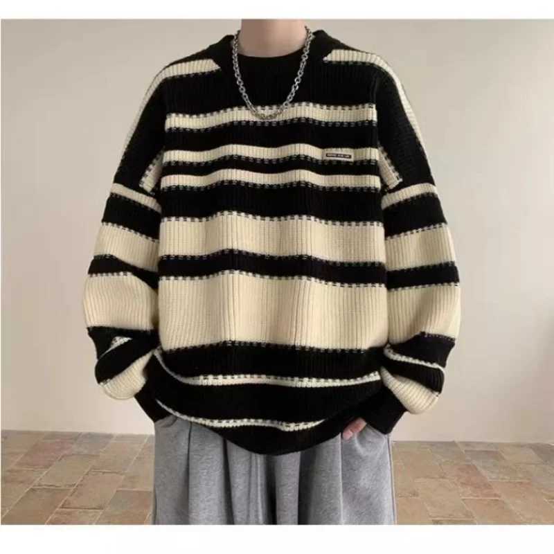 Mens autumn and winter knitted sweater jacket new style for teenagers couples sweater for boys lazy and loose stripedT251103