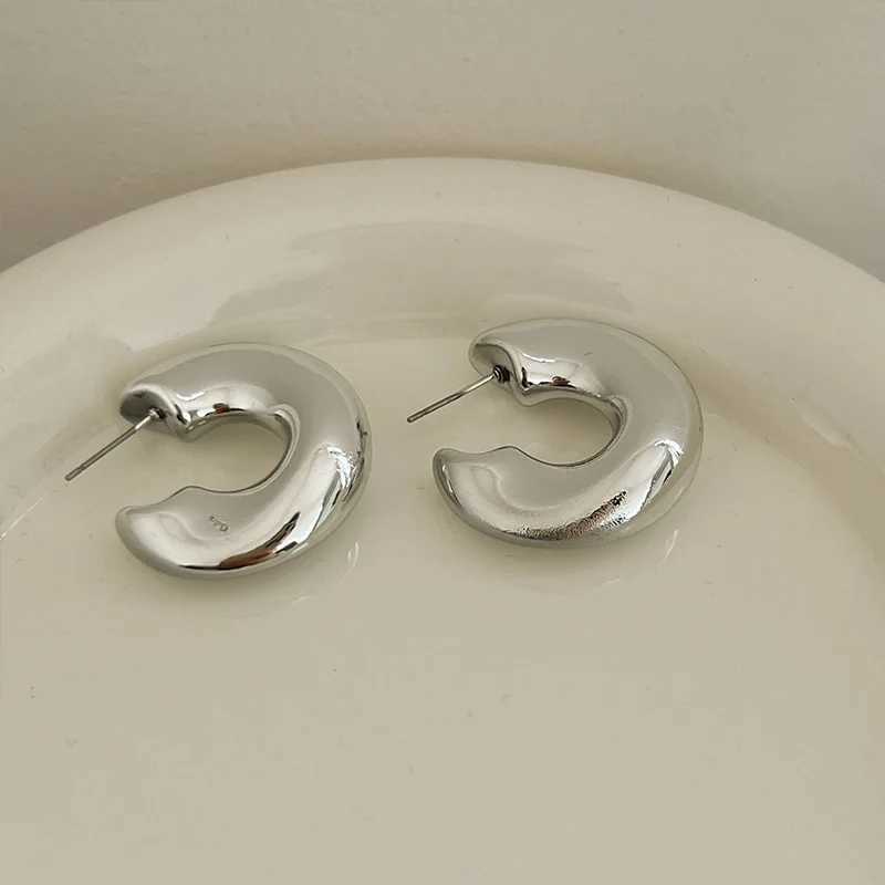 C-shaped irregular earrings European and American style personalized fashion stud earrings womens travel wedding accessories Y250401