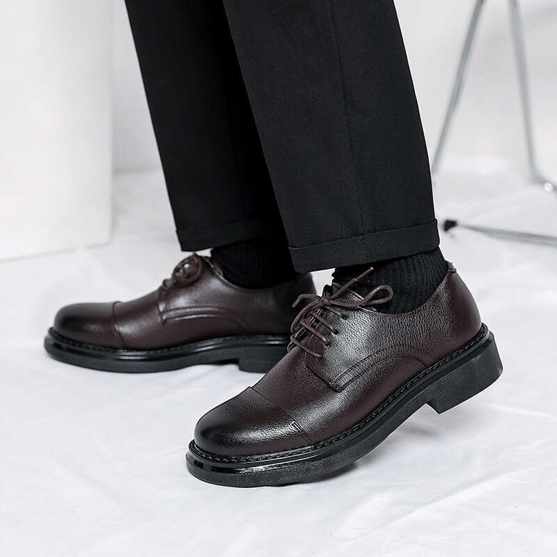 Men's oversized business dress fashionable and trendy lace up casual leather shoes, British style men's wedding shoes
