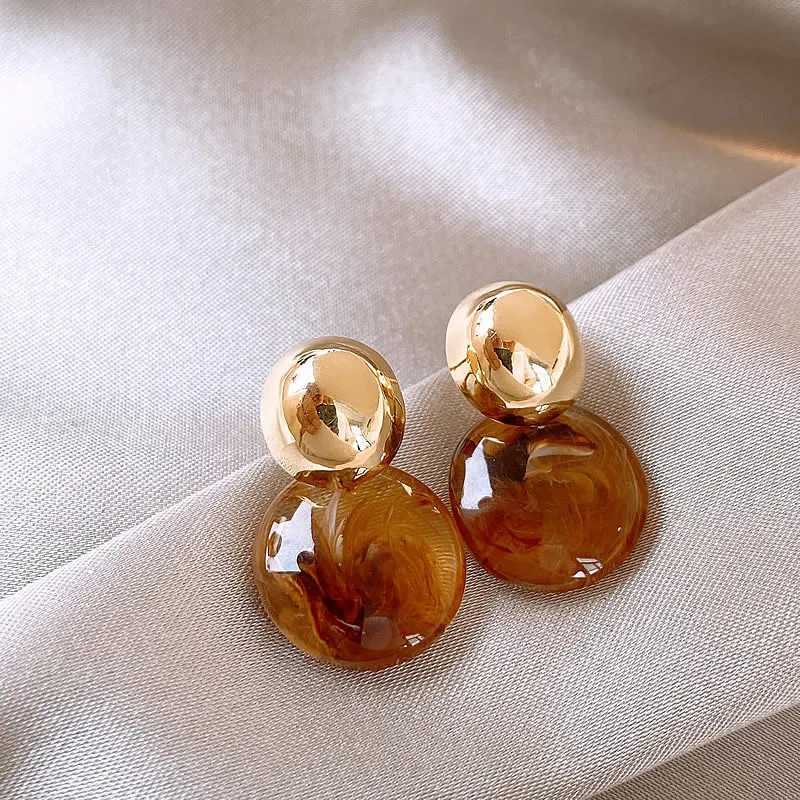 2025 New Amber Color Oval Dangle Earrings for Women Random Stripe Gold Color Metal Top Drop Earrings Unusual Earrings brincos C251103