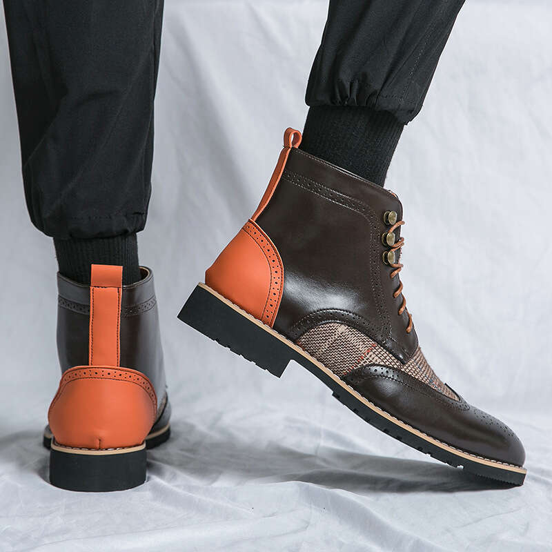 Autumn and winter fashionable high top leather large men's lace up Martin boots, casual British style pointed flat shoes