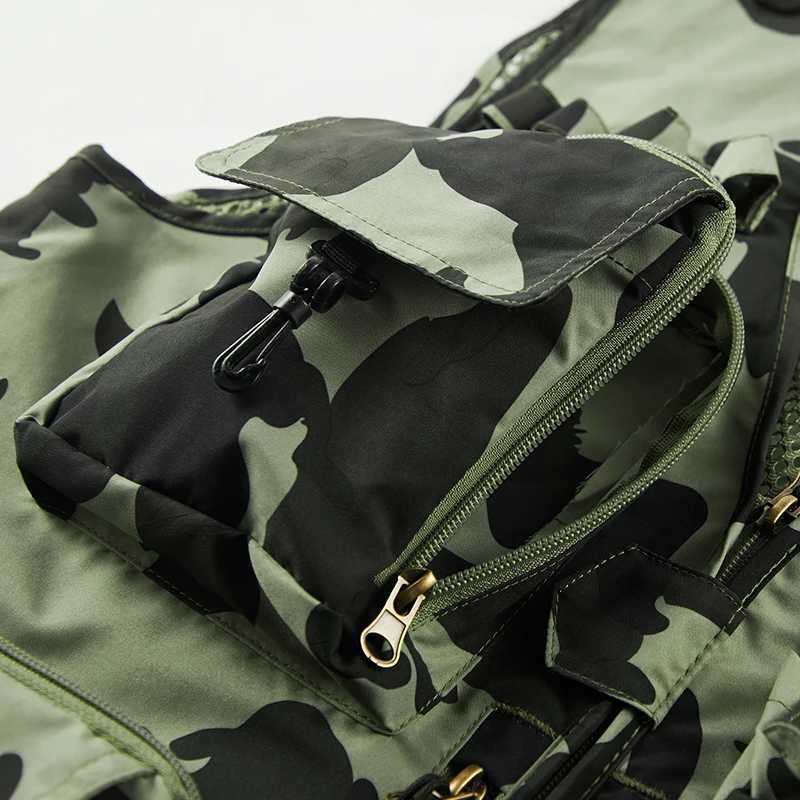 Summer Baggy Causal Mens Mesh Vest Multi Pocket Photographers Male Sleeveless Jackets Mesh Green Camouflage Waistcoat for Men X250403