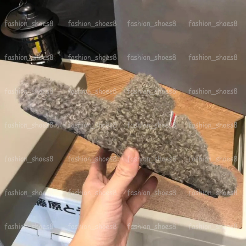 Winter Women Fur Slides Designer Furry Slippers Fashion Emboridery Letter House Slipper Men Footwear Paris Comfortable Fuzzy Fluffy Shoes EU35-45