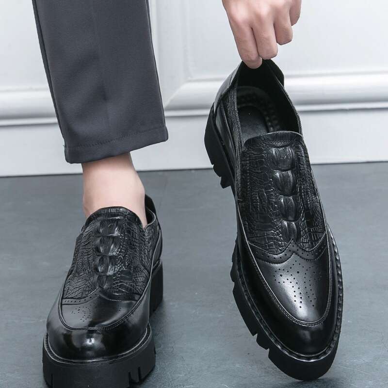 Oversized Spring and Autumn New Fashionable Men's Low cut Thick Sole Leather Trendy Fit Business Dress Shoes