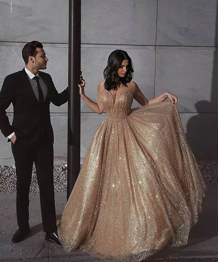 Sexy Gold Evening Dresses V Neck Sleeveless Sparkly Sequins Lace Celebrity Prom Dresses Custom Made Vestidos de novias