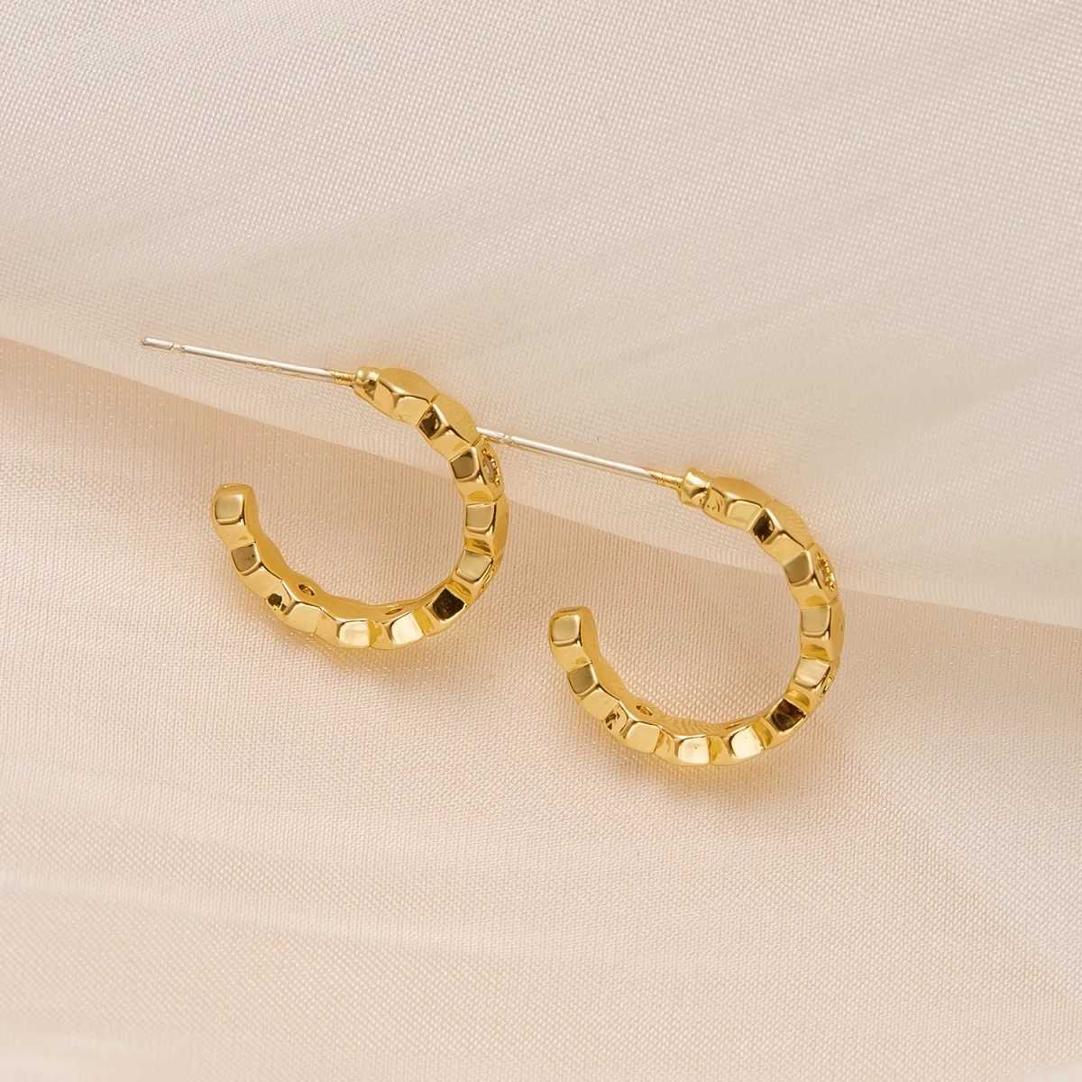 Fashion Simple Zircon ShAPed Stud Earrings For Women Punk Geometric Hexagon CshAPed Earring Daily Party Jewelry Gifts C251103