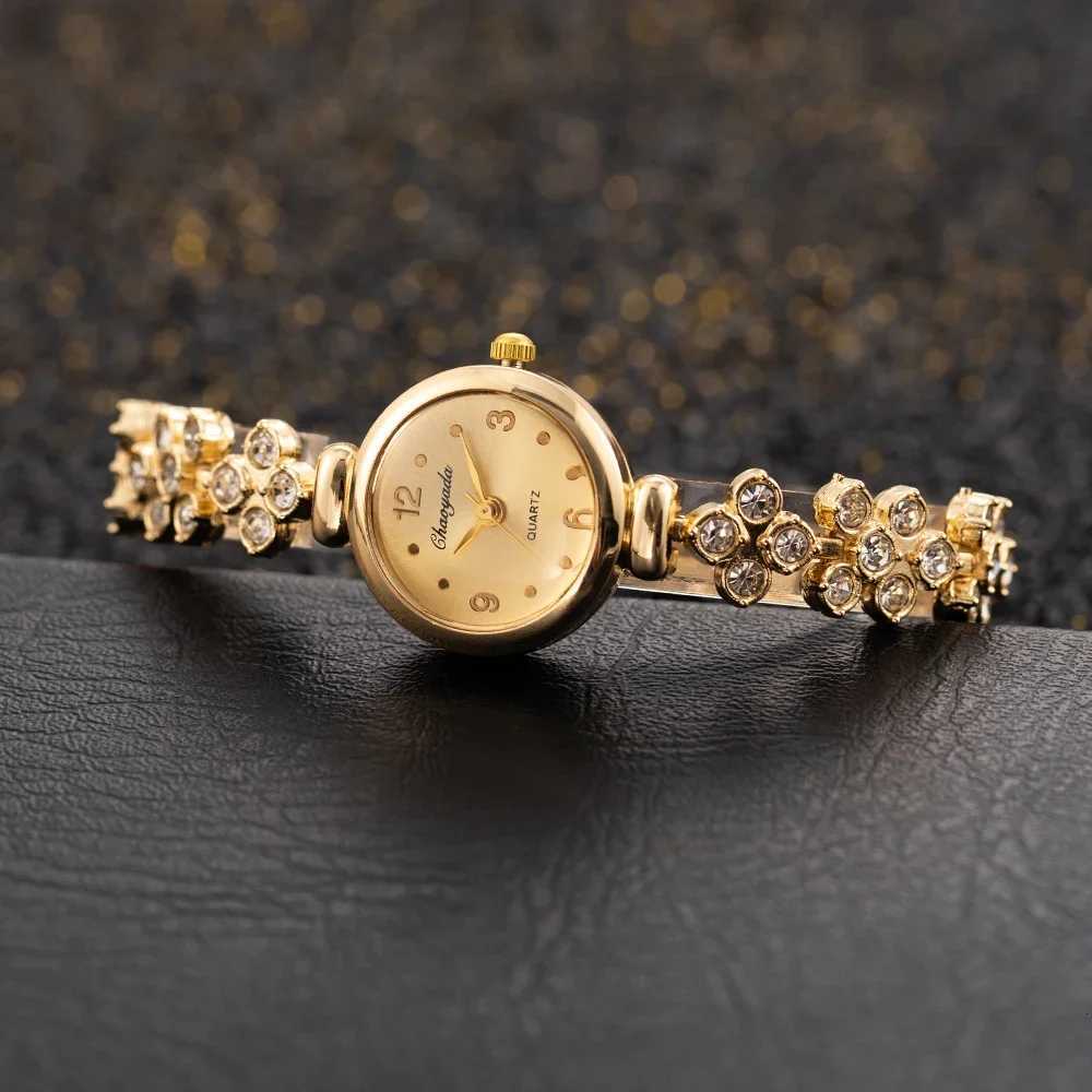 Luxury Rhinestone Womens Watch Fashion Small Dial Alloy Ladies Quartz Watch Simple Casual Woman Bracelet Watch Relogio FemininoXJ251103
