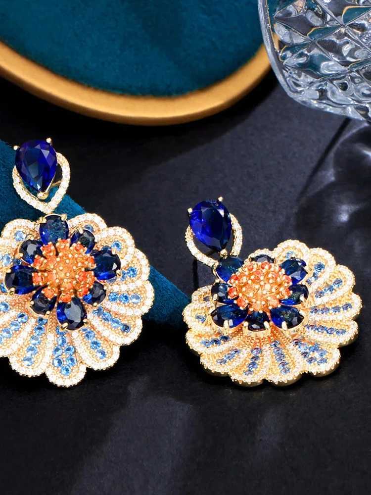 CWWZircon high-quality block blue cubic zirconia pendant large pendant fashionable floral bridal earrings CZ513 Y250401