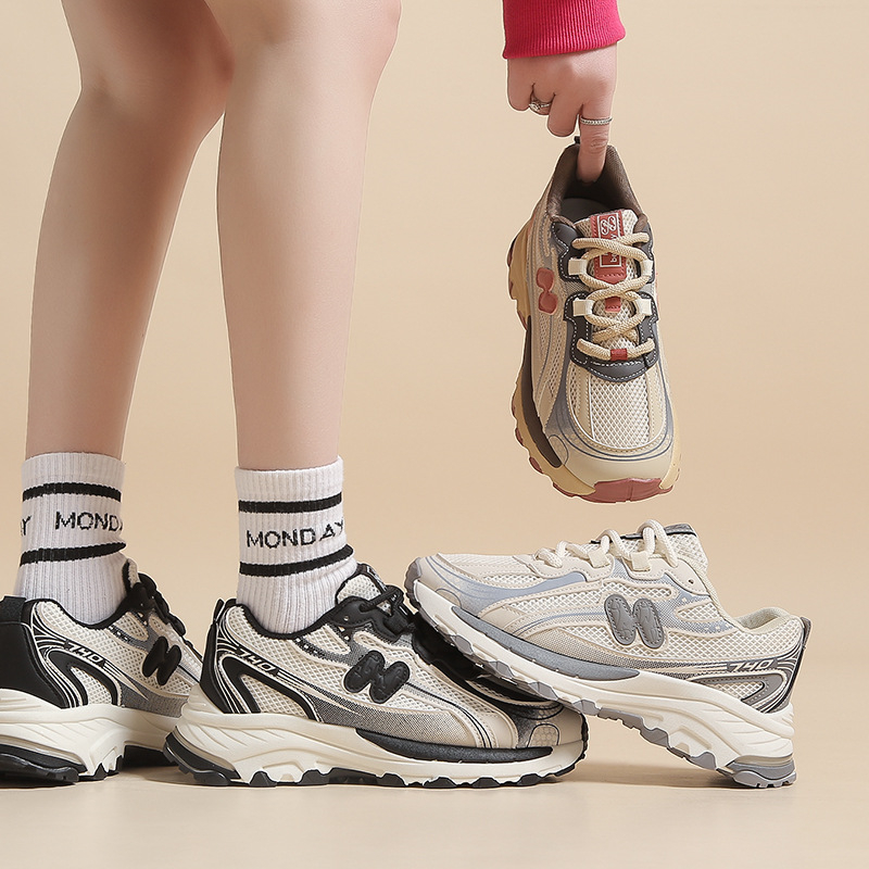 hot Free shipping designer Running Shoes for Women sport outdoor Breathable Massage white trainer shoes